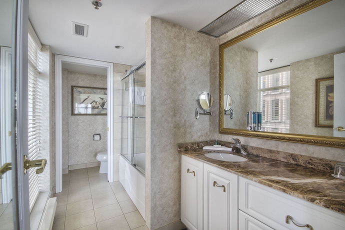 Imagen de la habitación del Hotel Palace Royal. Foto 5