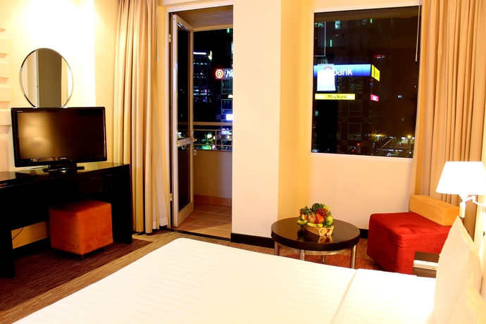 Imagen de la habitación del Hotel Palace Saigon. Foto 5