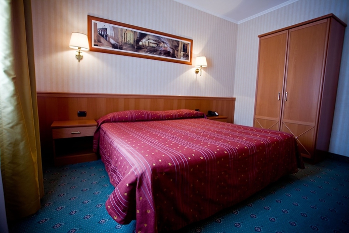 Imagen de la habitación del Hotel Palace San Michele. Foto 4
