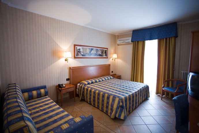 Imagen de la habitación del Hotel Palace San Michele. Foto 6