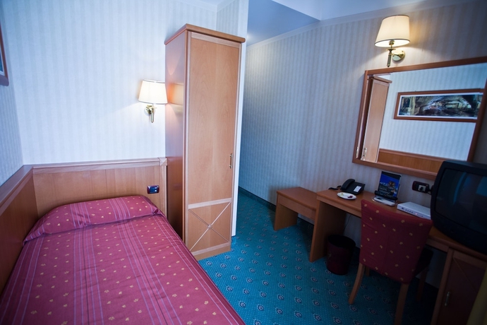 Imagen de la habitación del Hotel Palace San Michele. Foto 8