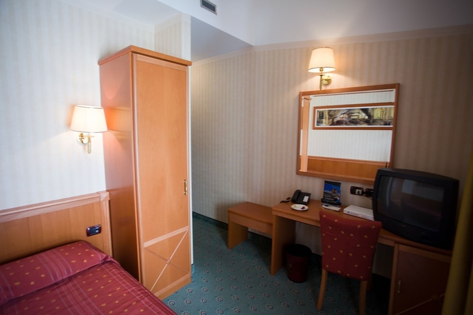 Imagen de la habitación del Hotel Palace San Michele. Foto 9