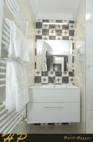 Imagen general del Hotel Palace, Schela Cladovei. Foto 3