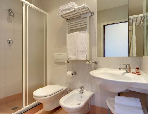 Imagen de la habitación del Hotel Palace, Senigallia. Foto 14