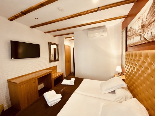 Imagen de la habitación del Hotel Palace Sevilla. Foto 14