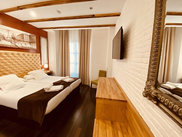 Imagen de la habitación del Hotel Palace Sevilla. Foto 16