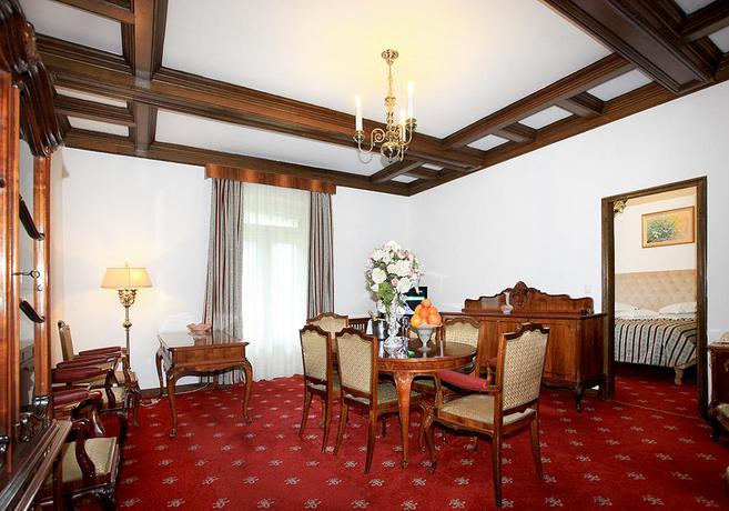 Imagen de la habitación del Hotel Palace (Sinaia). Foto 4