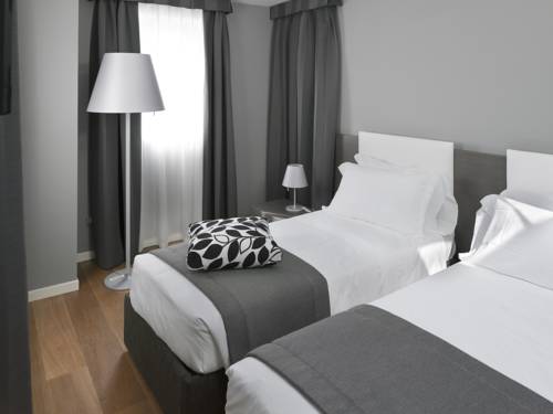 Imagen de la habitación del Hotel Palace Suite. Foto 8