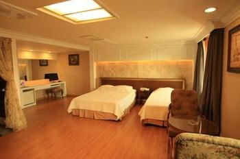Imagen de la habitación del Hotel Palace Tourist. Foto 4