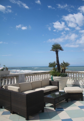 Imagen de los exteriores del Hotel Palace, Viareggio. Foto 9