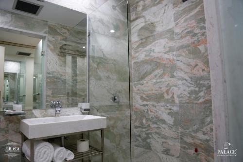 Imagen general del Hotel Palace, Vlore. Foto 5