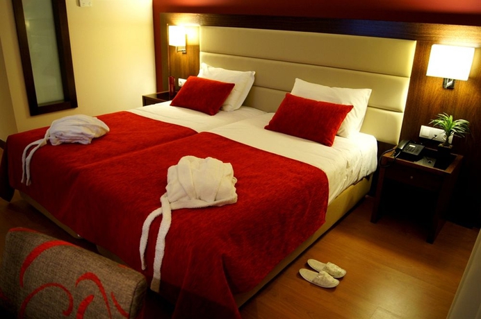 Imagen de la habitación del Hotel Palace and Spa Monte Rio. Foto 7