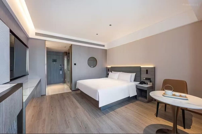 Imagen de la habitación del Hotel Palaces. Foto 5