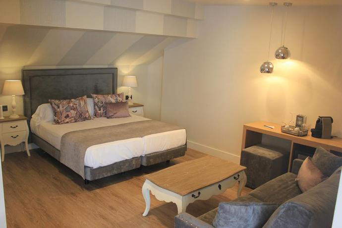 Imagen de la habitación del Hotel Palacete De Alamos. Foto 5