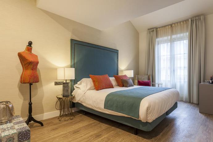 Imagen de la habitación del Hotel Palacete De Alamos. Foto 8