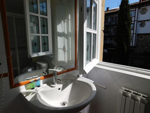 Imagen de la habitación del Hotel Palacete. Foto 13