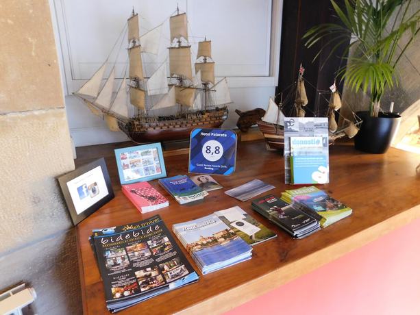 Imagen de los interiores del Hotel Palacete. Foto 24