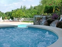 Imagen de la piscina del Hotel Palacete Mirador de Córdoba. Foto 6
