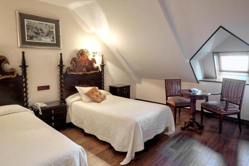 Imagen general del Hotel Palacio Arias. Foto 8