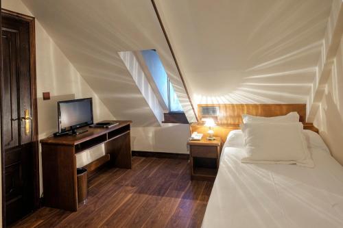 Imagen general del Hotel Palacio Arias. Foto 10