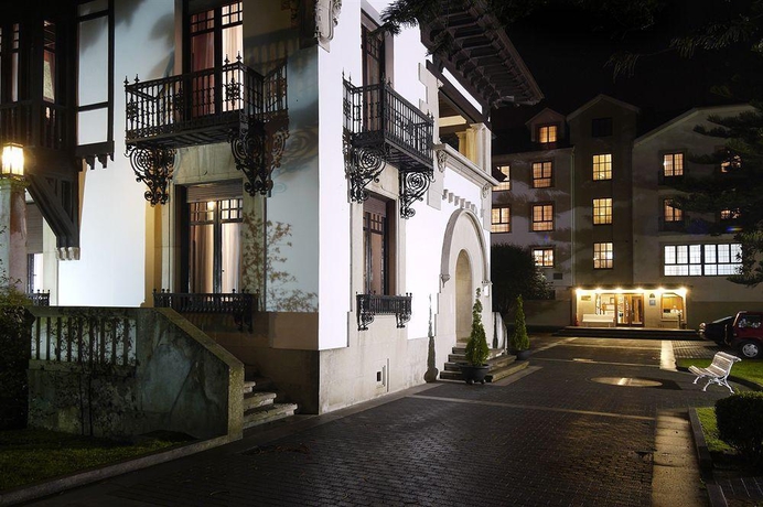 Imagen general del Hotel Palacio Arias - Hotel y Apartamentos Arias. Foto 2