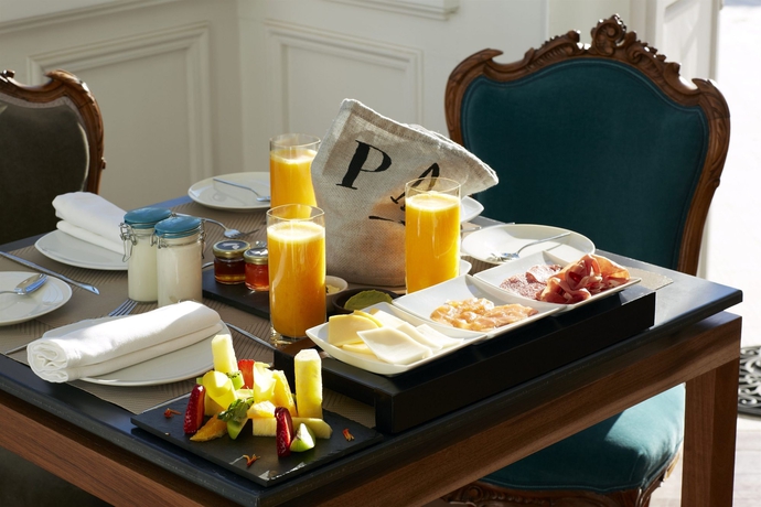 Imagen del bar/restaurante del Hotel Palacio Astoreca. Foto 3