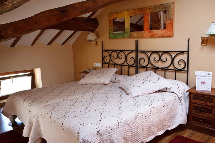 Imagen de la habitación del Hotel Palacio Azcárate. Foto 8