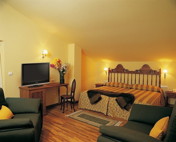 Imagen de la habitación del Hotel Palacio Azcárate. Foto 12