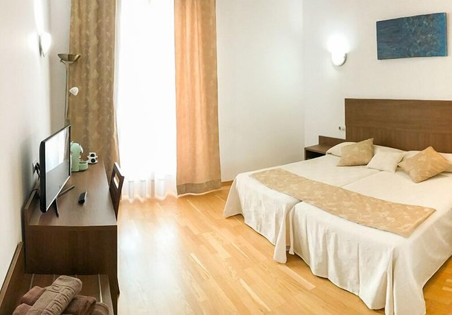 Imagen de la habitación del Hotel Palacio Baron Andilla. Foto 11