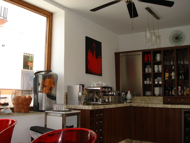 Imagen del bar/restaurante del Hotel Palacio Blanco. Foto 2