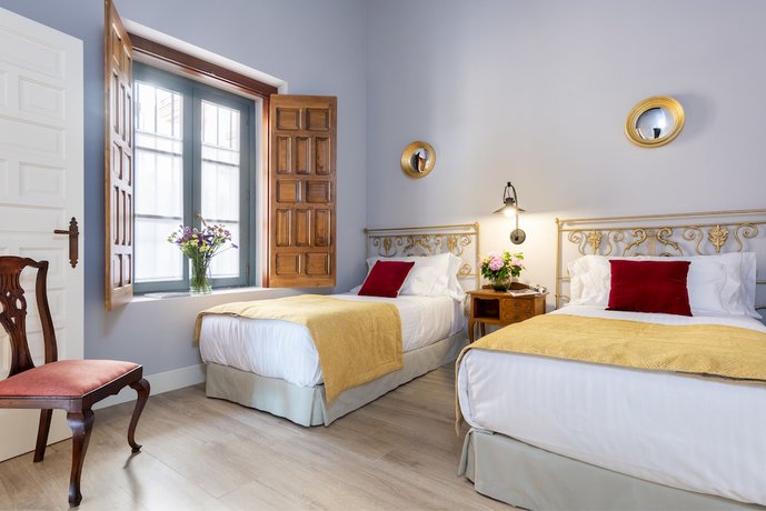 Imagen de la habitación del Hotel Palacio Bucarelli. Foto 10