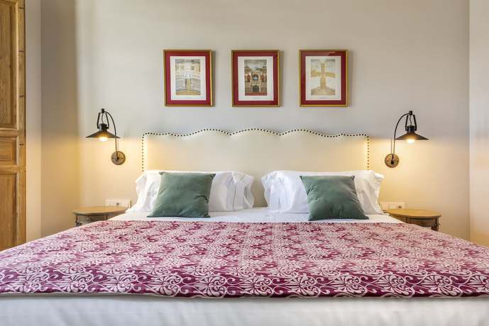 Imagen de la habitación del Hotel Palacio Bucarelli. Foto 11