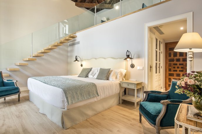 Imagen de la habitación del Hotel Palacio Bucarelli. Foto 16