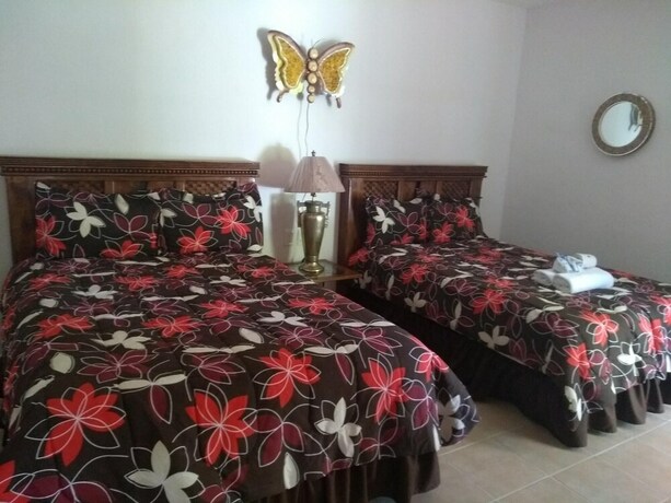 Imagen de la habitación del Hotel Palacio Canton. Foto 20