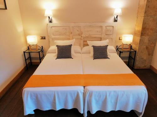 Imagen de la habitación del Hotel Palacio De Arce. Foto 4