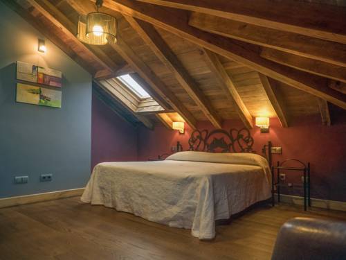 Imagen de la habitación del Hotel Palacio De Arce. Foto 6