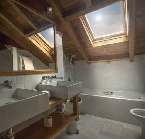 Imagen de la habitación del Hotel Palacio De Arce. Foto 9