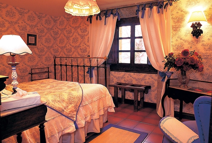 Imagen de la habitación del Hotel Palacio De Cutre. Foto 6