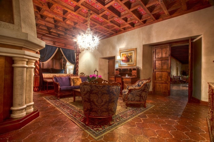 Imagen de la habitación del Hotel Palacio De Do&ntilde;a Leonor. Foto 9