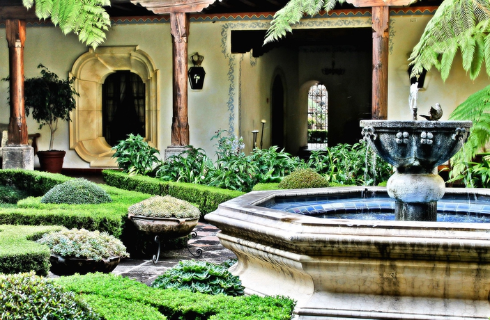 Imagen de los exteriores del Hotel Palacio De Do&ntilde;a Leonor. Foto 13