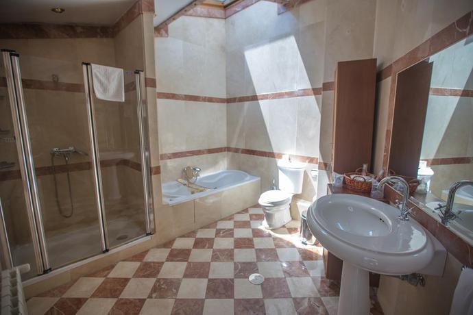 Imagen de los interiores del Hotel Palacio De Hemingway. Foto 14