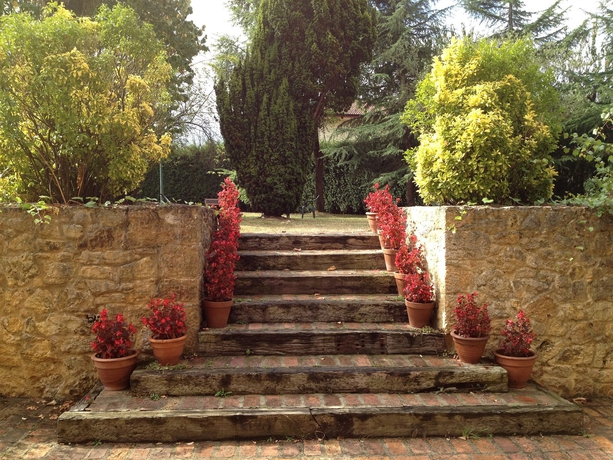 Imagen de los exteriores del Hotel Palacio De La Viñona. Foto 5