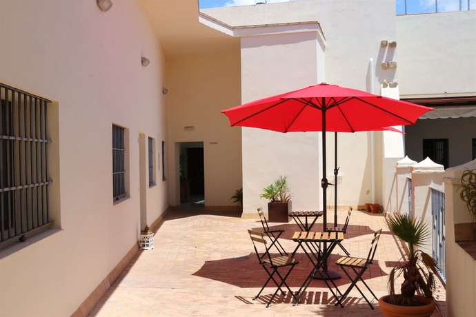 Imagen de los exteriores del Hotel Palacio De Luja. Foto 12