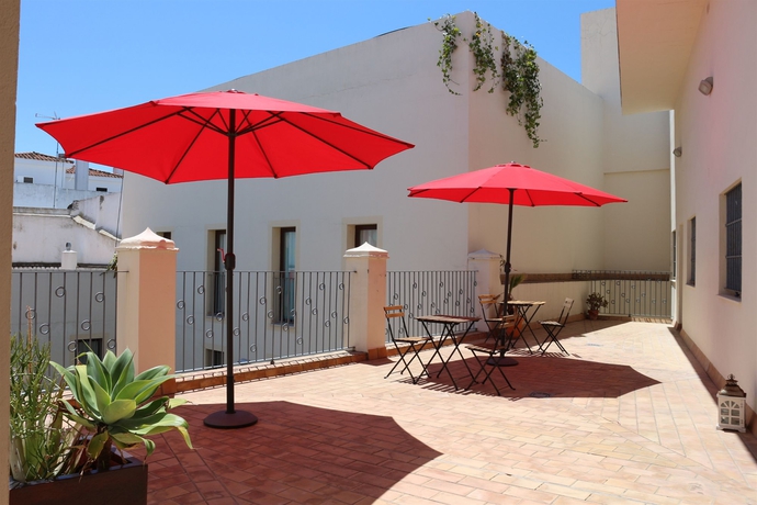 Imagen de los exteriores del Hotel Palacio De Luja. Foto 13