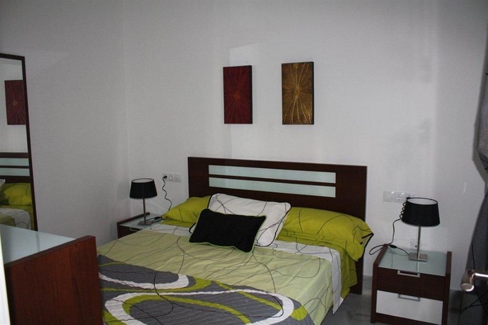 Imagen de la habitación del Hotel Palacio De Luja. Foto 10