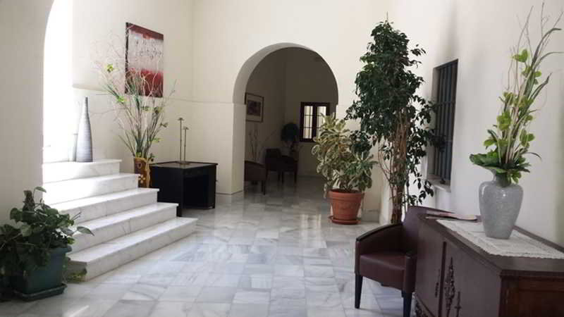 Imagen de los interiores del Hotel Palacio De Luja. Foto 7