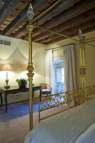 Imagen de la habitación del Hotel Palacio De Montarco. Foto 4