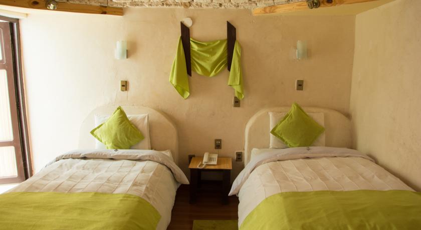 Imagen de la habitación del Hotel Palacio De Sal. Foto 4