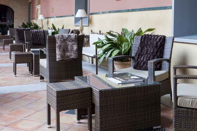 Imagen de los exteriores del Hotel Palacio De Santa Paula, Autograph Collection. Foto 13