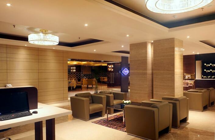 Imagen general del Hotel Palacio, Dispur. Foto 10
